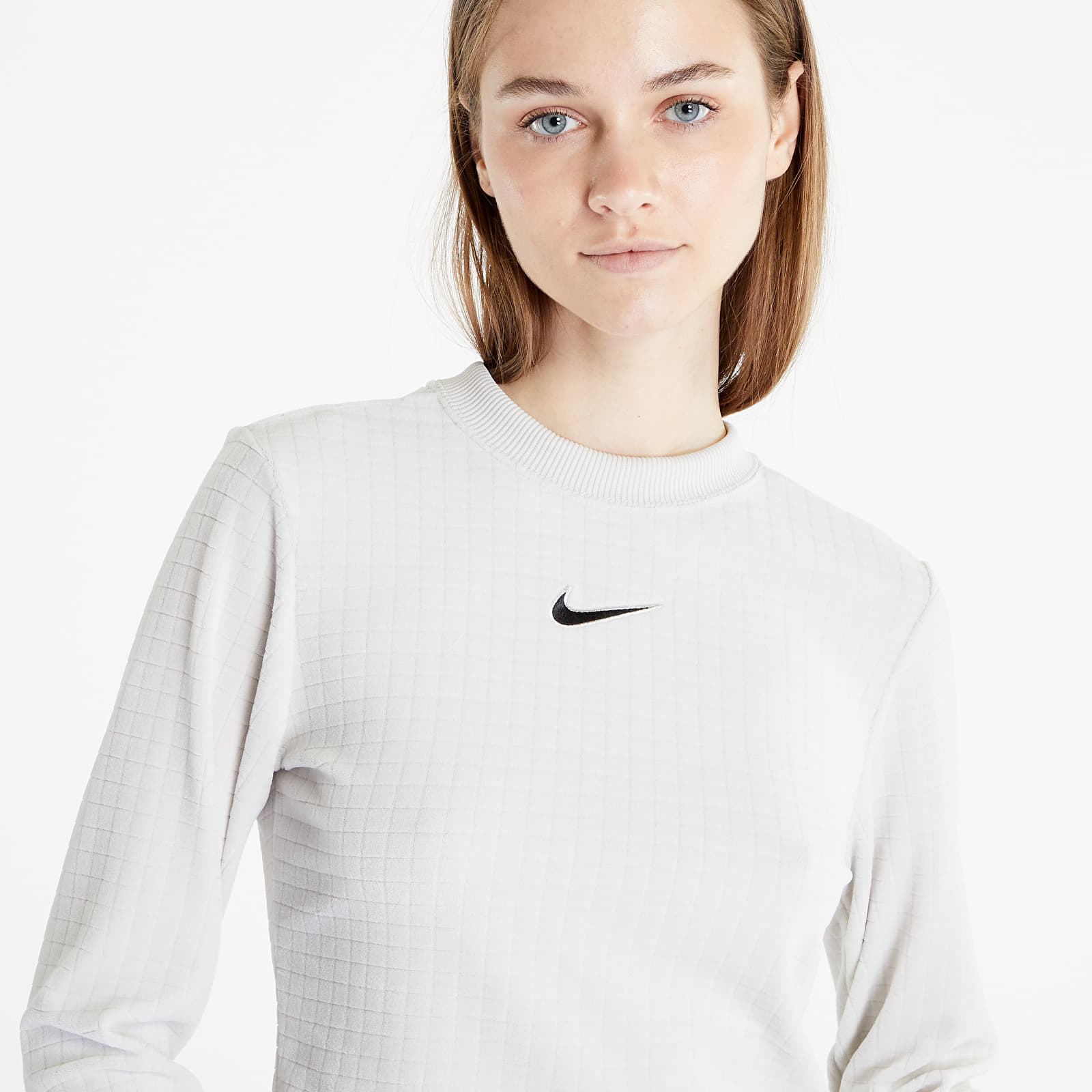T-Shirts Nike Sportswear Women's Velour Long-Sleeve Top Light Bone/ Black