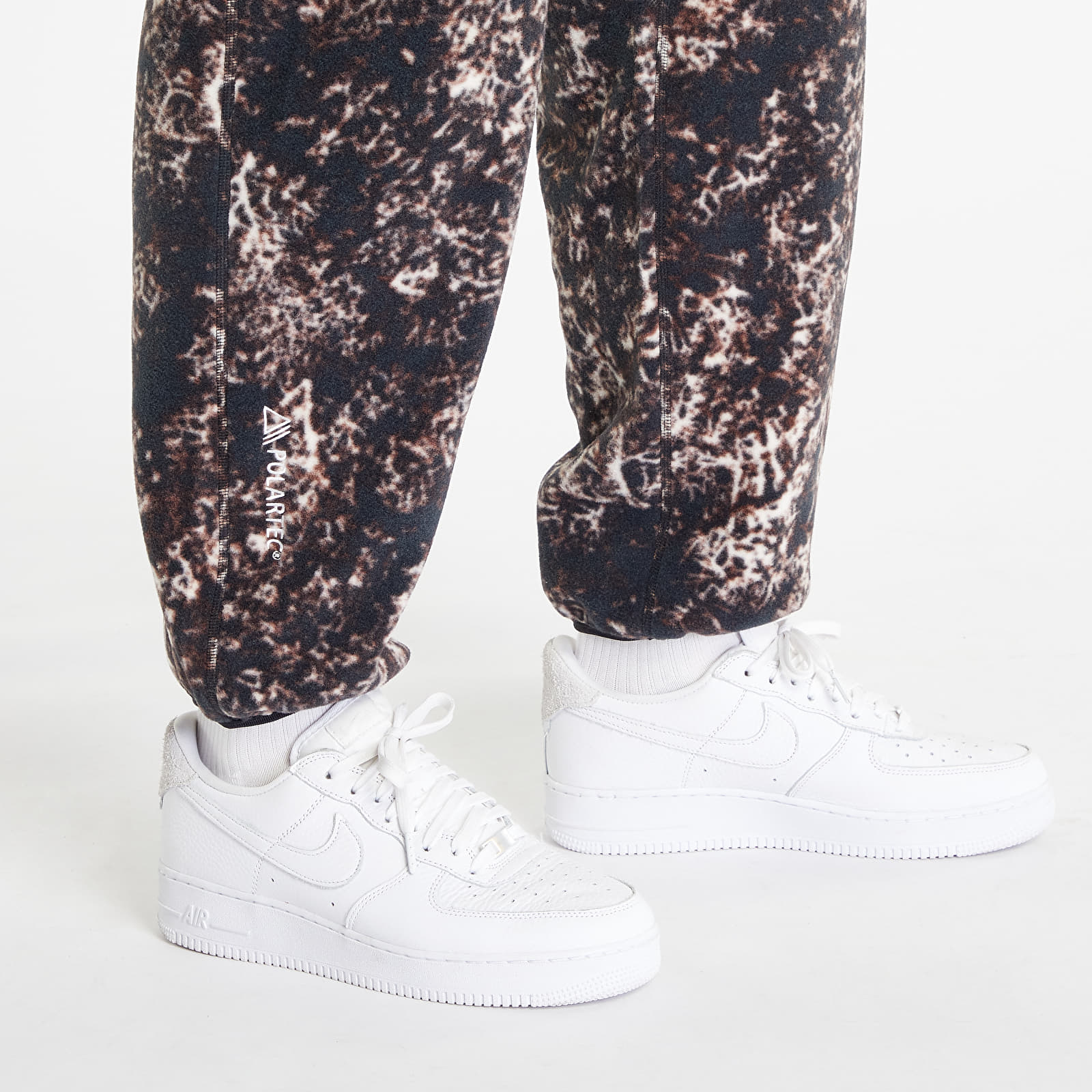 Siltās bikses Nike ACG "Wolf Tree" Men's Pants Light Orewood Brown/ Black/ Summit White