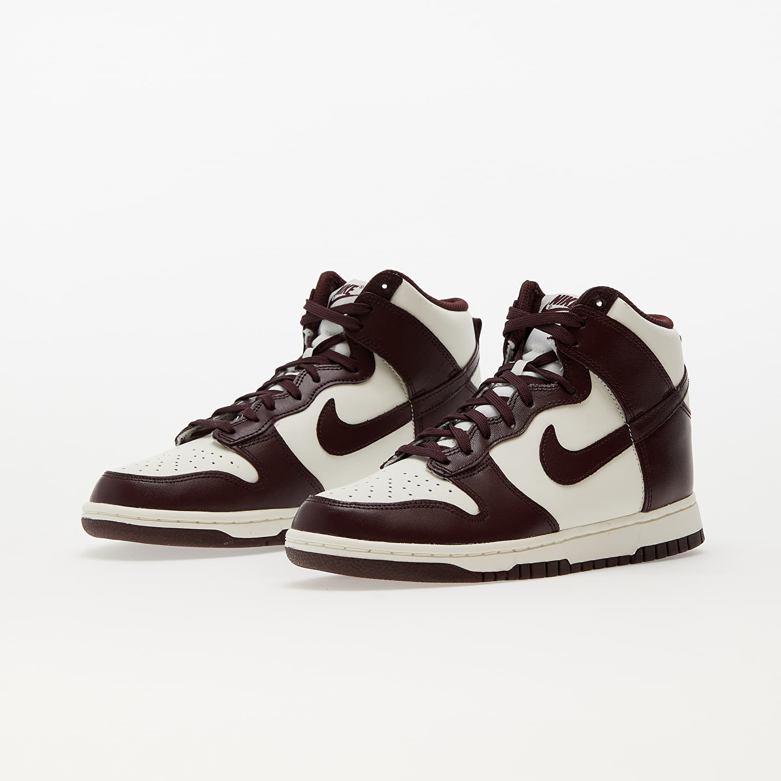 Chaussures et baskets femme Nike W Dunk High Burgundy Crush/ Burgundy Crush-Sail