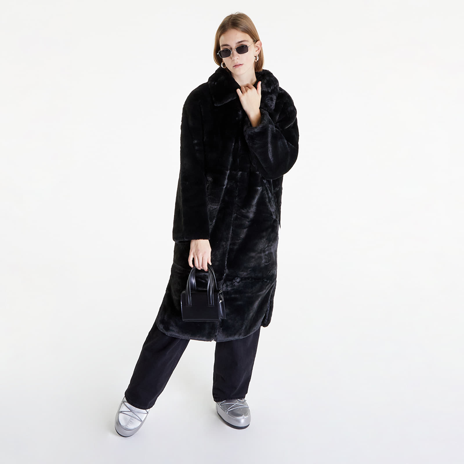 Vestes Nike Sportswear Women s Faux Fur Long Jacket Black Dk Smoke Grey Sail Queens