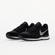 Black and white nike internationalist discount