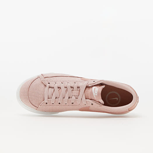 Blazer low essential sneaker discount
