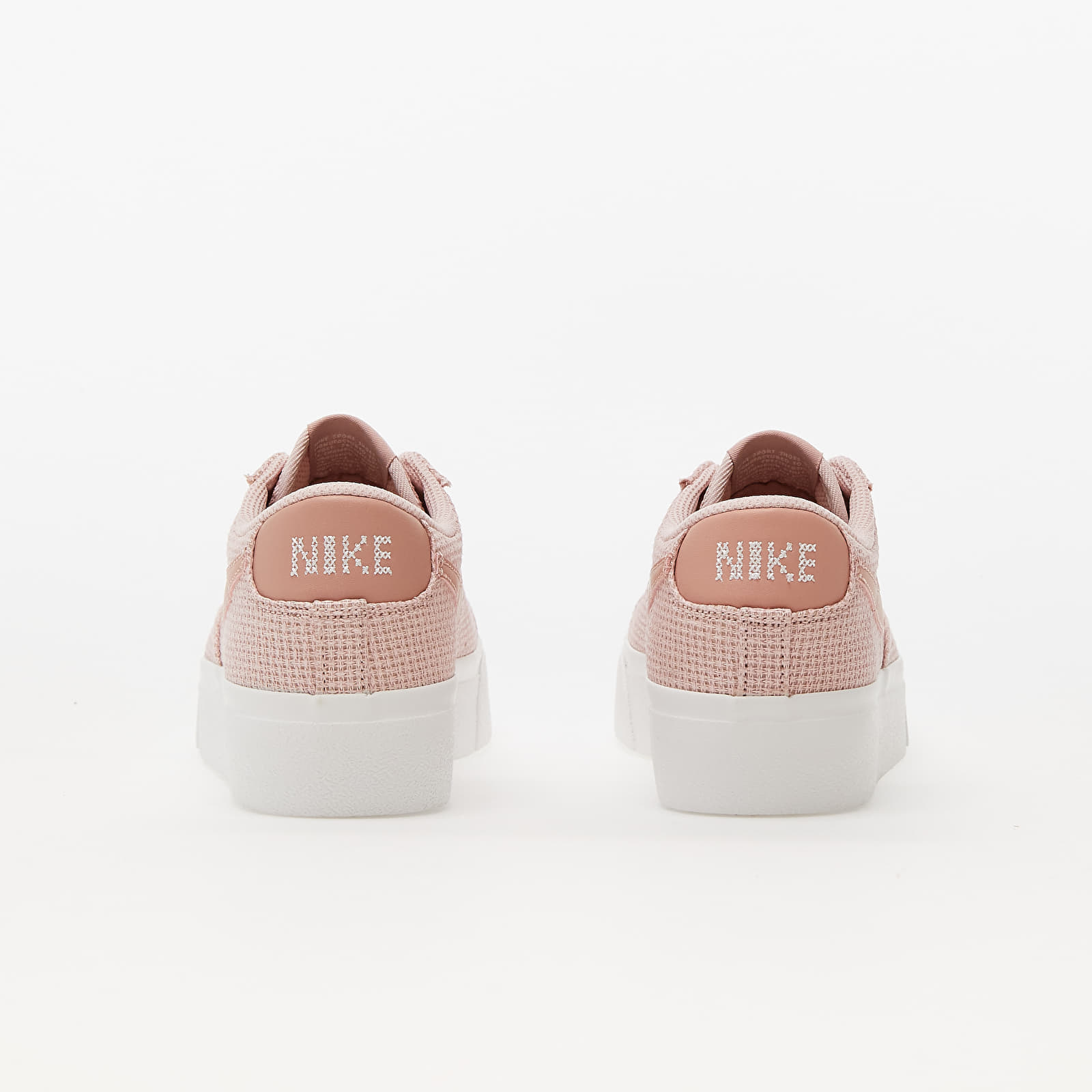 Nike women's blazer deals low se pink/white