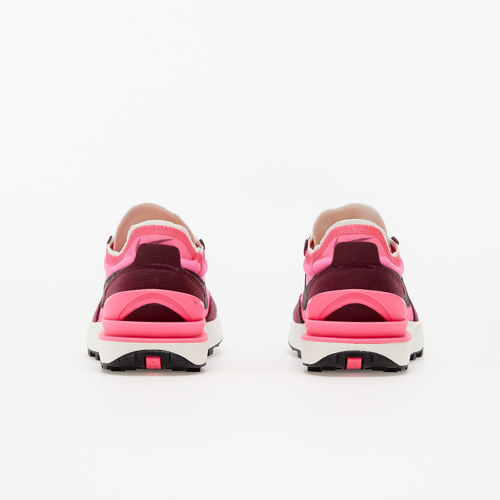 Women's sneakers and shoes Nike W Waffle One Hyper Pink/ Black-Dark Beetroot-Sail
