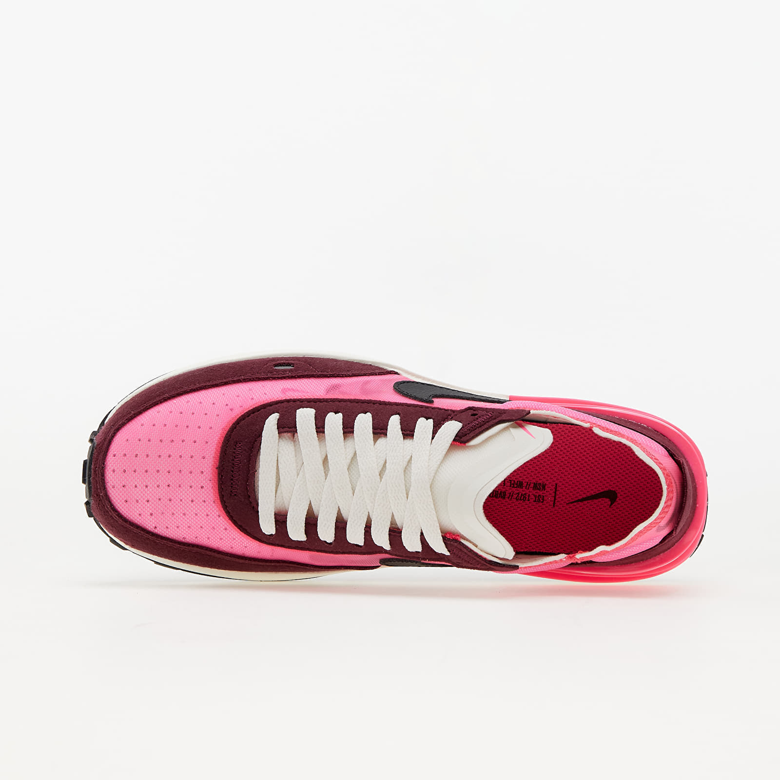 Women's sneakers and shoes Nike W Waffle One Hyper Pink/ Black-Dark Beetroot-Sail