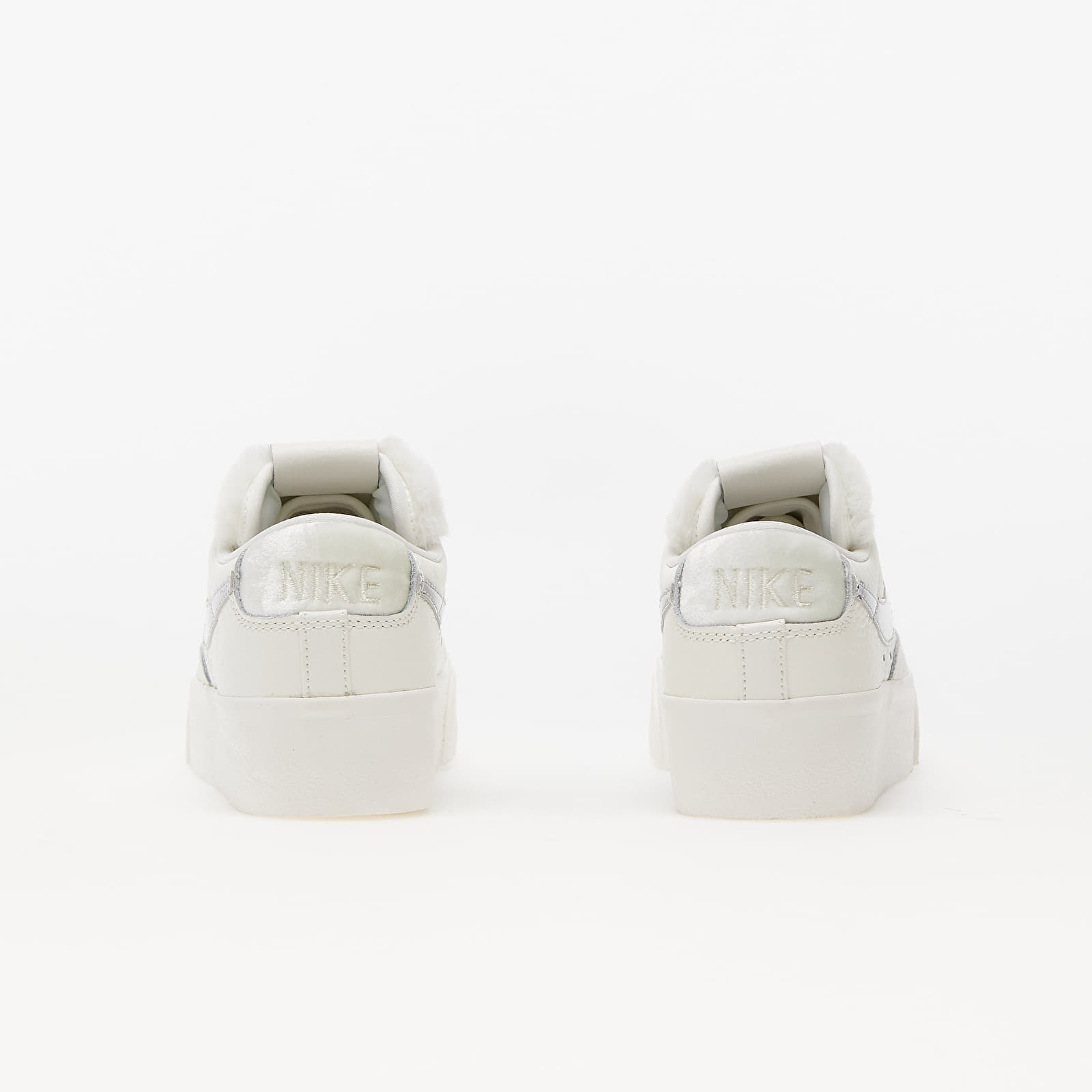 Női cipők Nike Wmns Blazer Low Platform Sail/ Metallic Silver