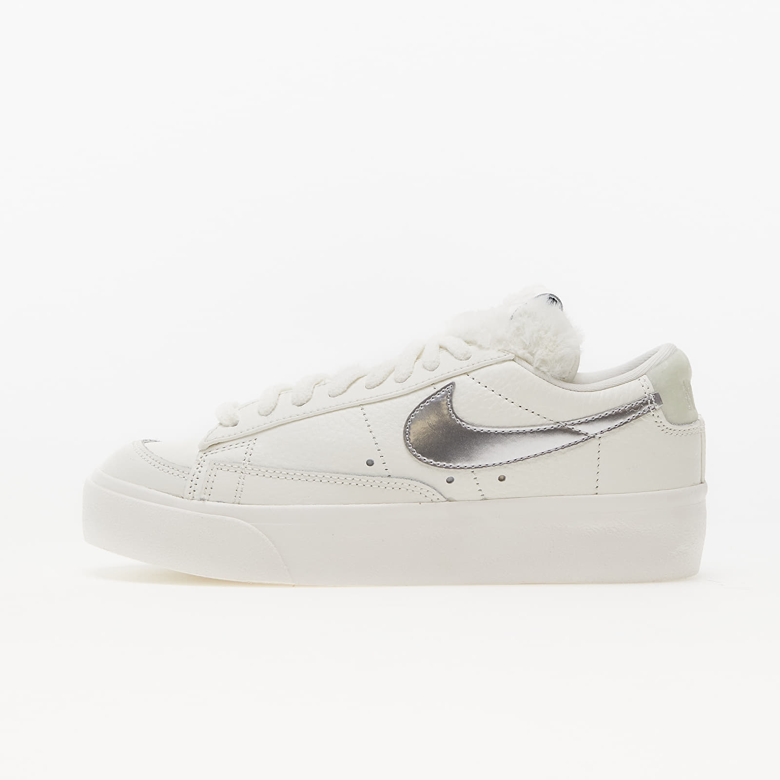 Női cipők Nike Wmns Blazer Low Platform Sail/ Metallic Silver