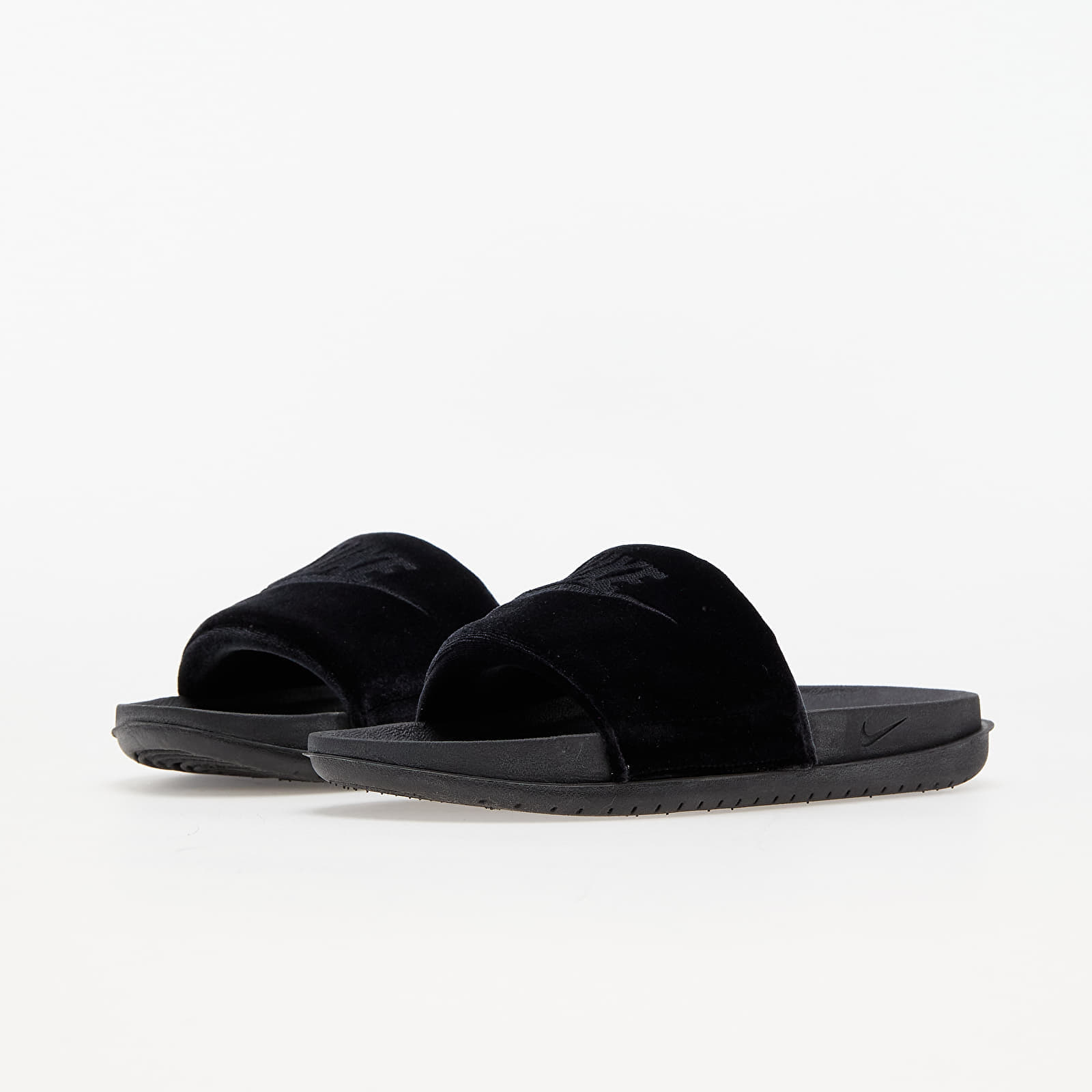 Women's sneakers and shoes Nike Wmns Offcourt Slide SE Black/ Black-Black