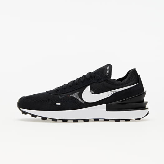 Sneakers und Schuhe fur Frauen Nike W Waffle One Black White Orange Queens