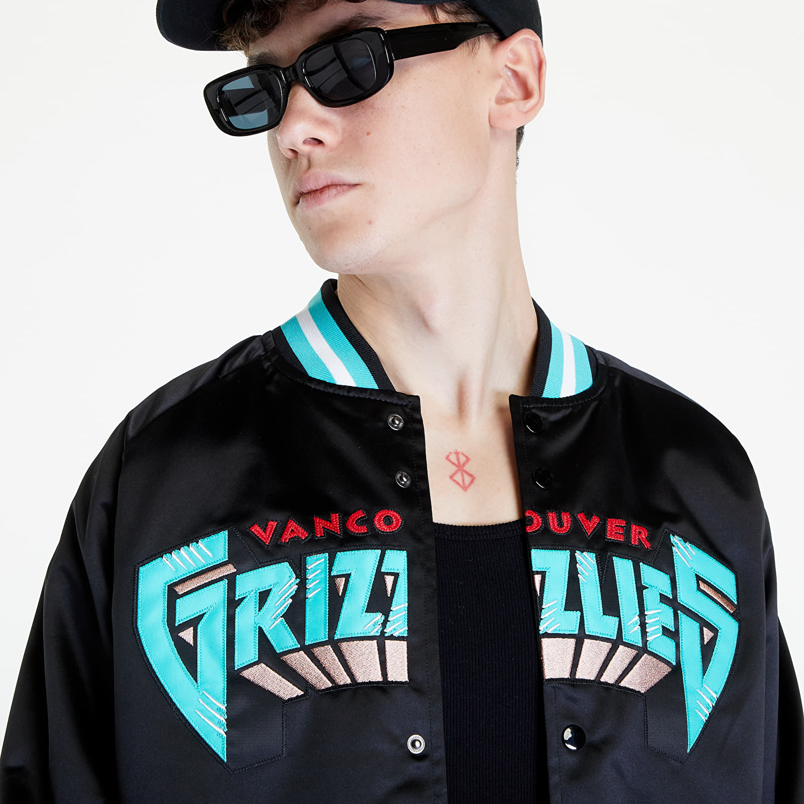 Jakas Mitchell & Ness NBA Lightweight Satin Jacket Black
