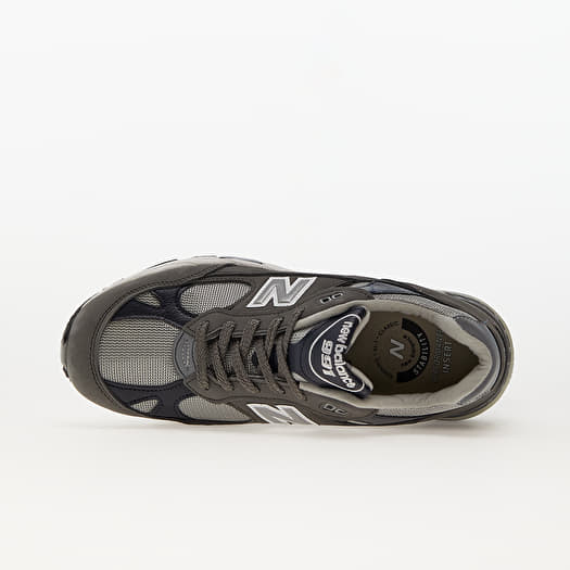 Turnschuhe und Schuhe für Männer New Balance 991 Grey | Queens