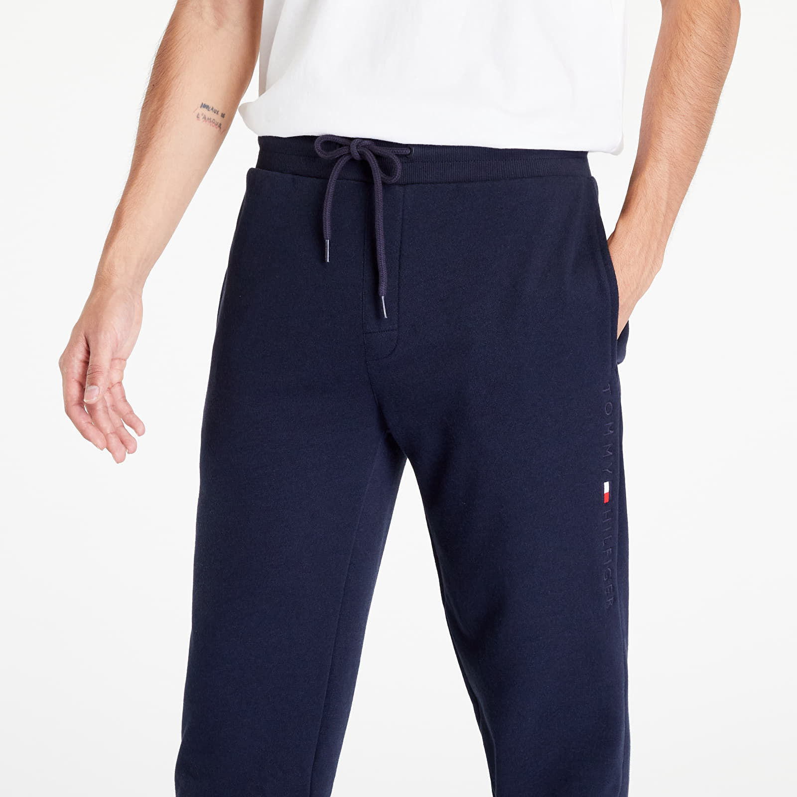 Tommy hilfiger track pant hwk top