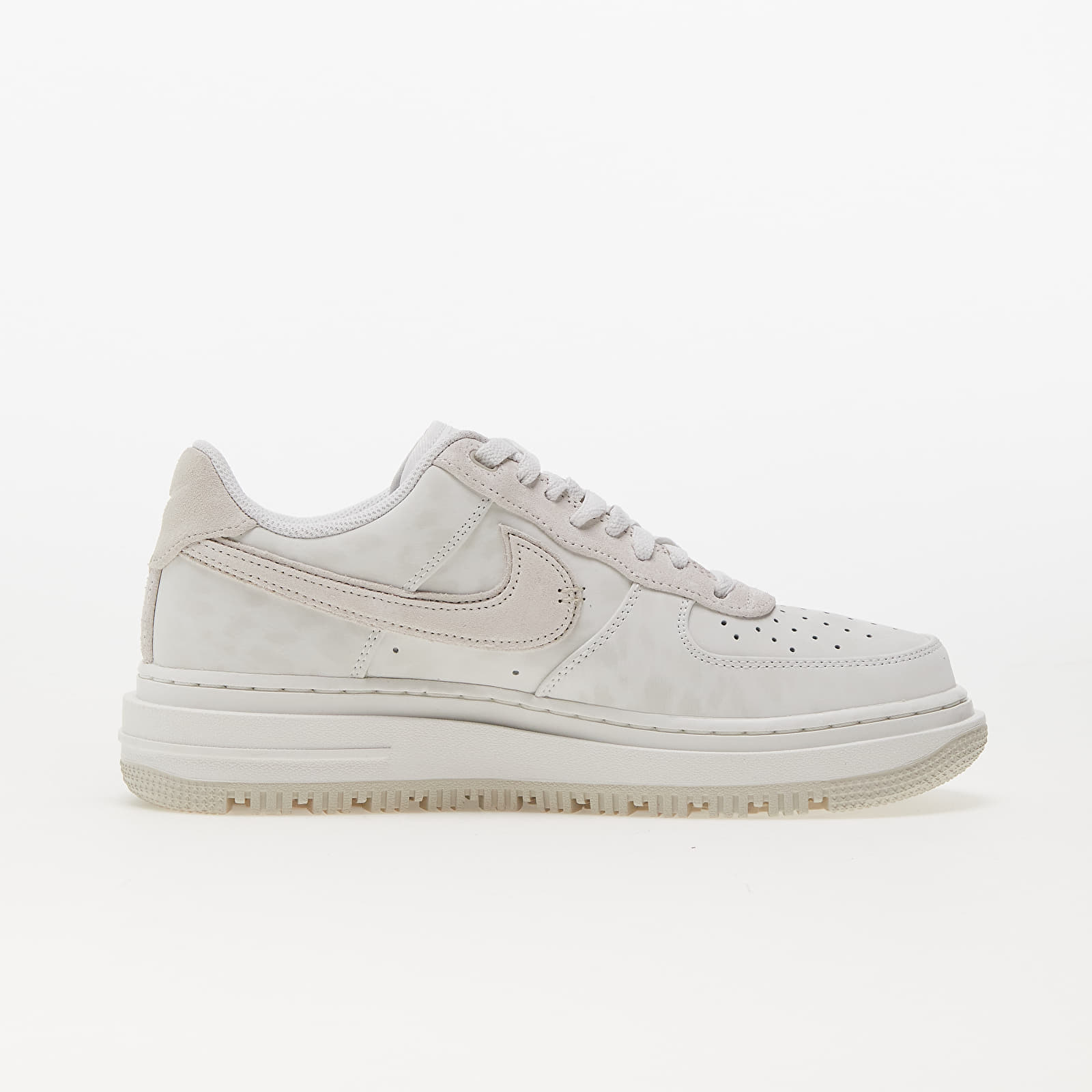 Turnschuhe und Schuhe für Männer Nike Air Force 1 Luxe Summit White/ Summit White Blanc Sommet/ Blanc Sommet