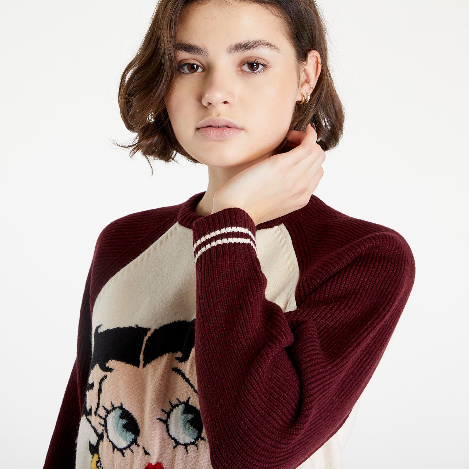 Gensere GUESS Betty Boop Intarsia Sweater Beige/ Wine