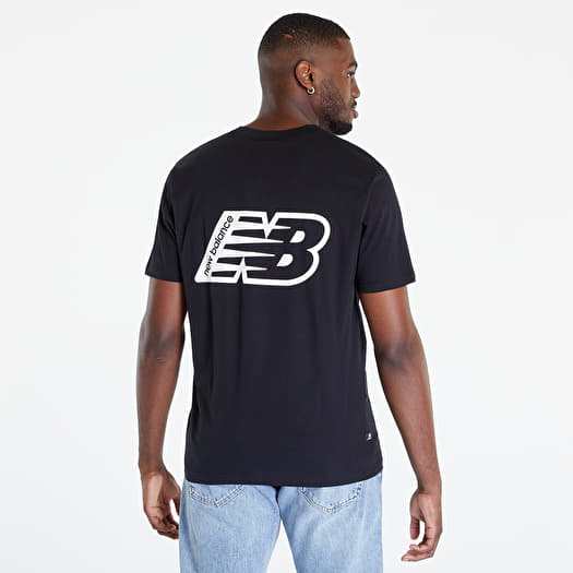 T-shirts New Balance Essentials Graphic Short Sleeve Tee Černé | Queens