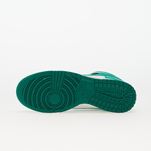 Nike Dunk High SE Stadium Green