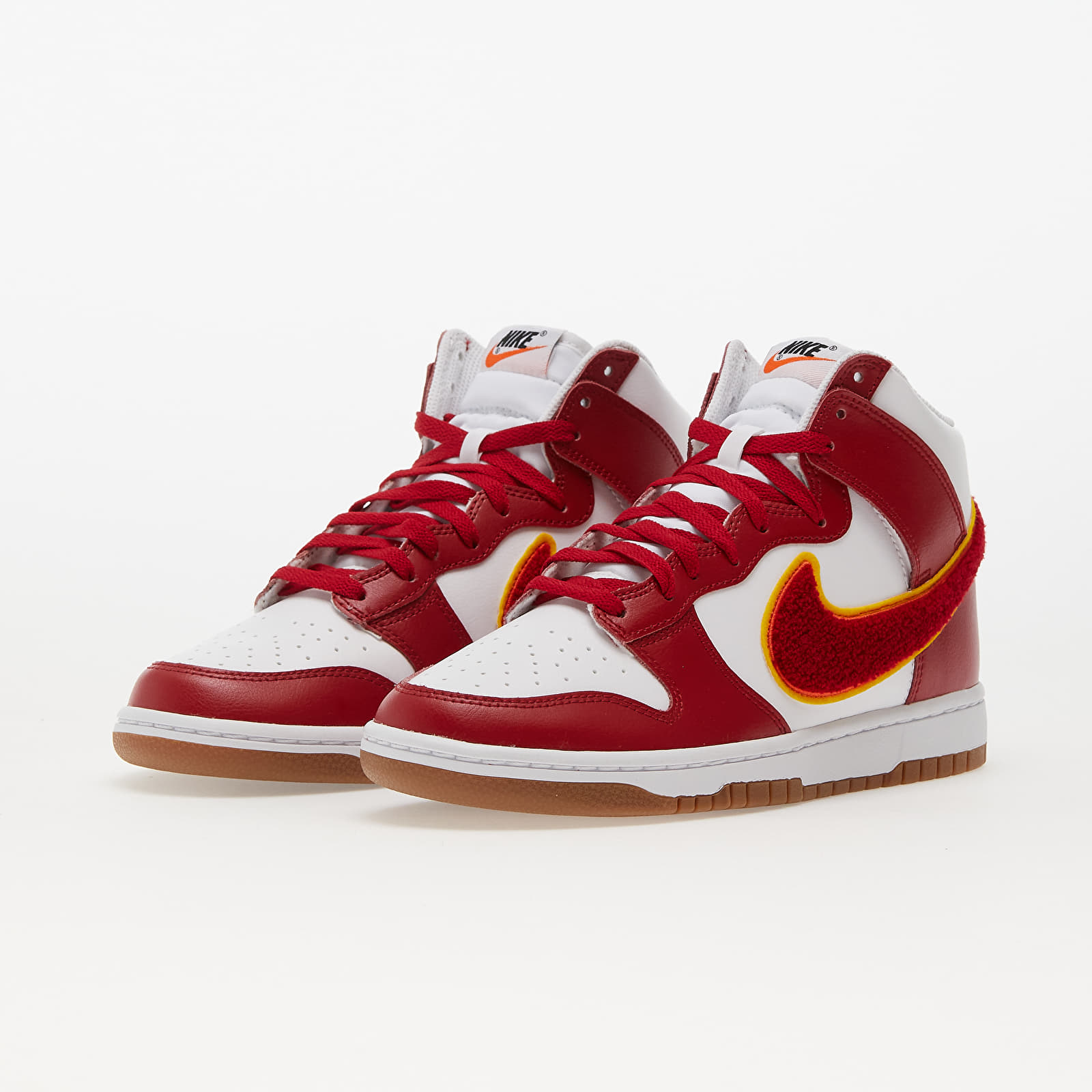 Men s sneakers and shoes Nike Dunk High Retro White Gym Red Yellow Ochre Gum Med Brown Queens