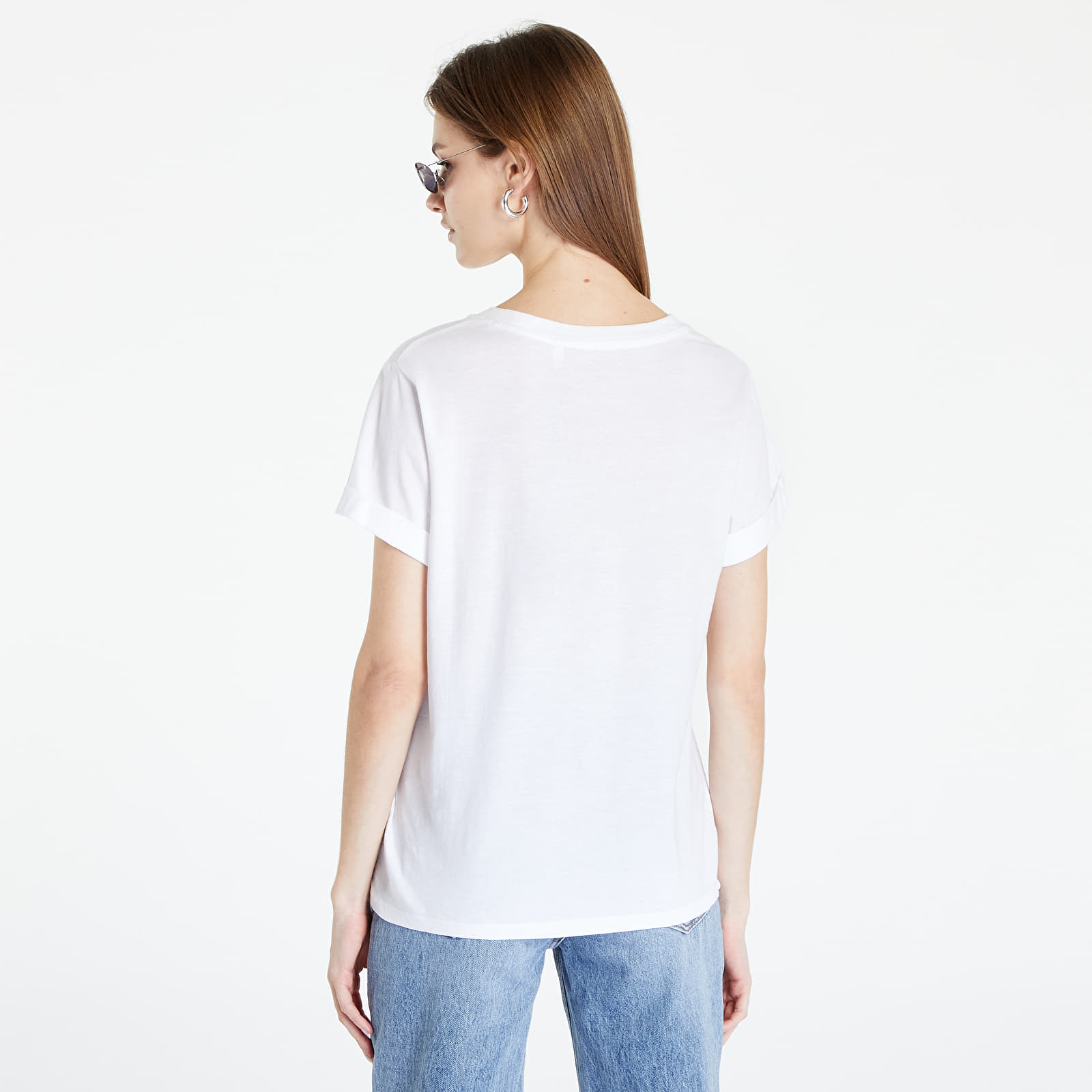 T shirt hot sale guess 1981