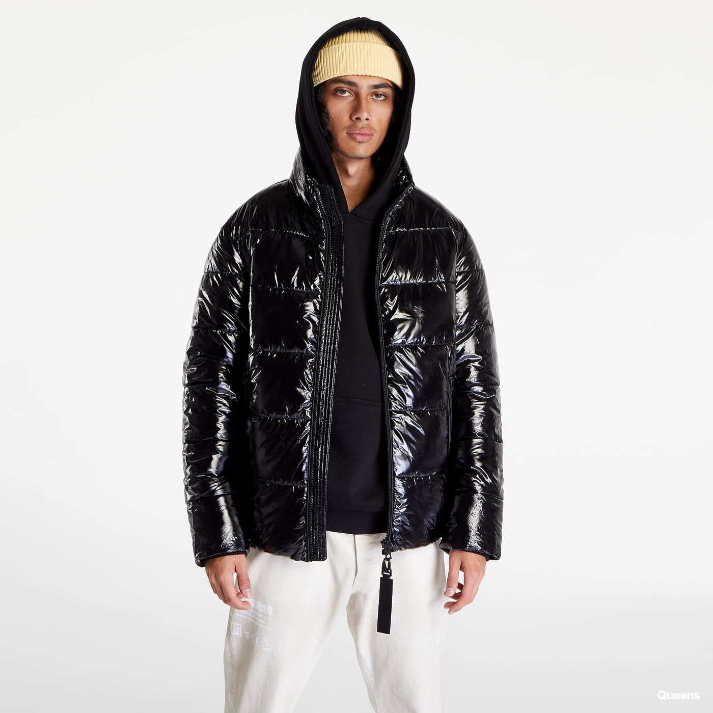 Kurtki GUESS Liquid Puffa Jacket Black