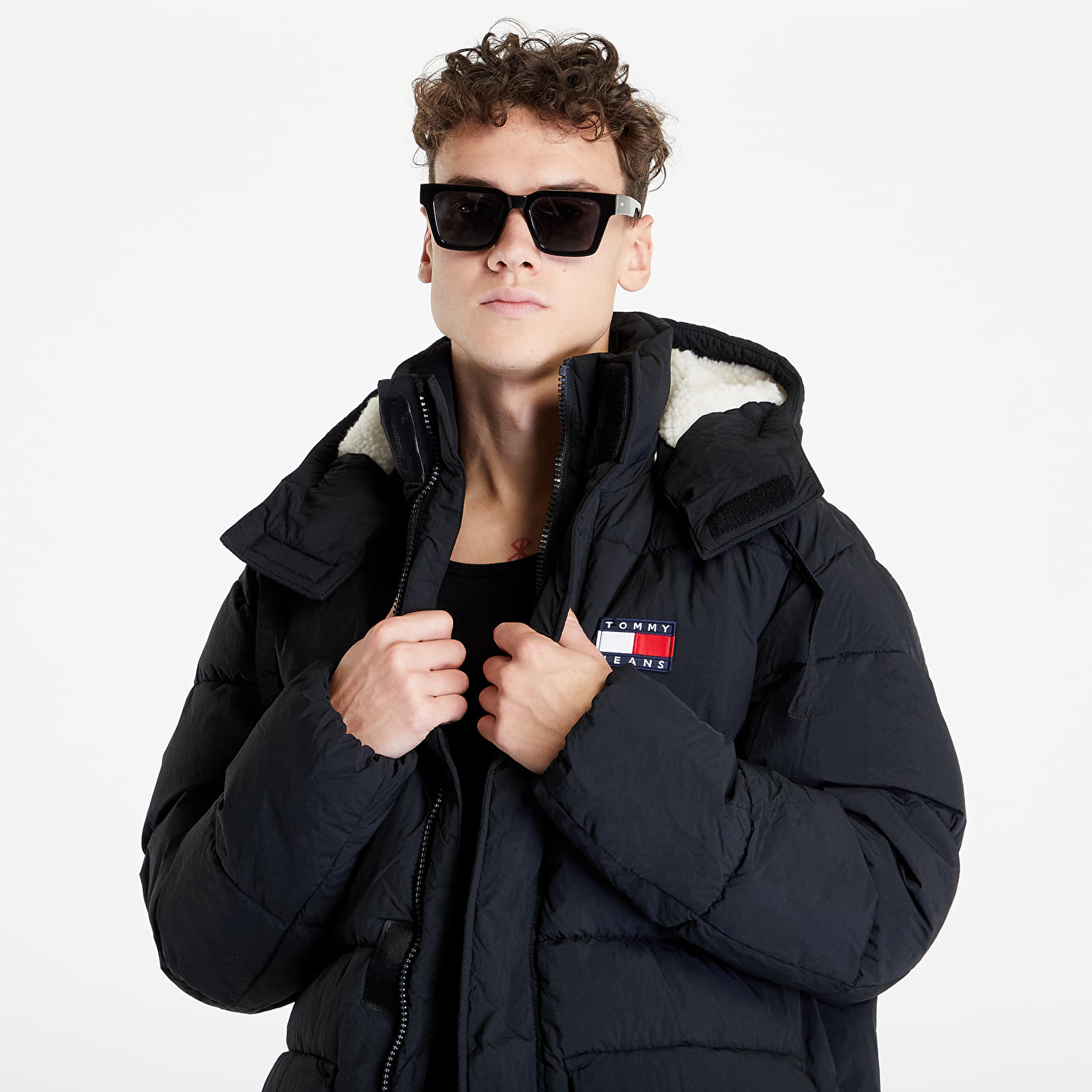 Tommy jeans badge nylon jacket cheap