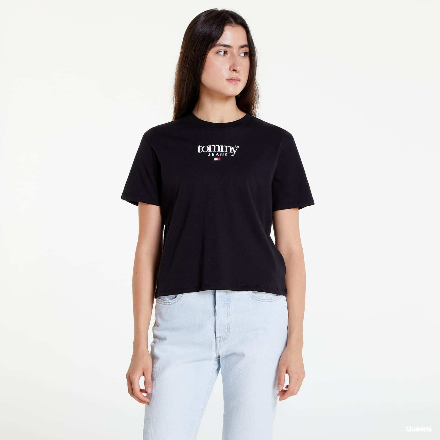 Black tommy jeans t shirt discount