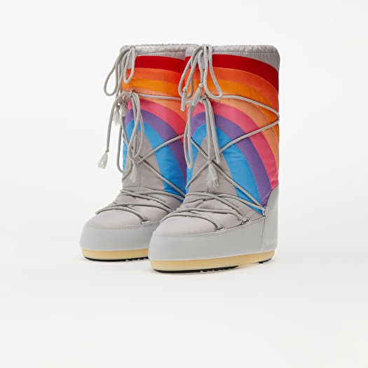 Rainbow moon boots 2025