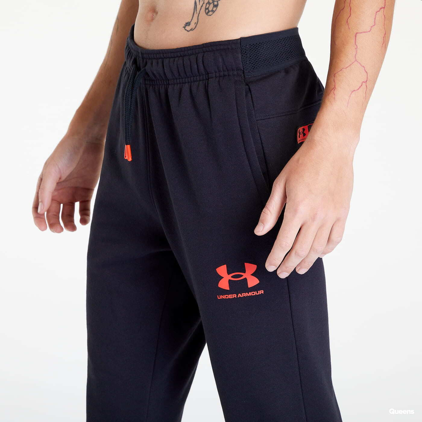 Hlače Under Armour Accelerate Jogger Black