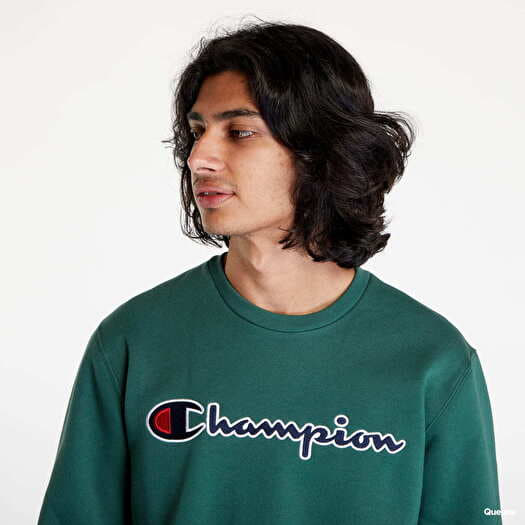 Champion sweater with champion all cheap over it que