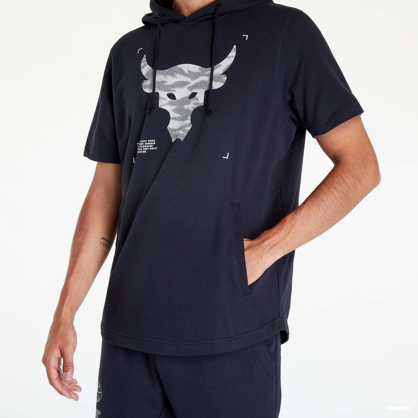 Kapuutsikud ja kampsunid Under Armour Project Rock Terry Short Sleeve Hoodie Black