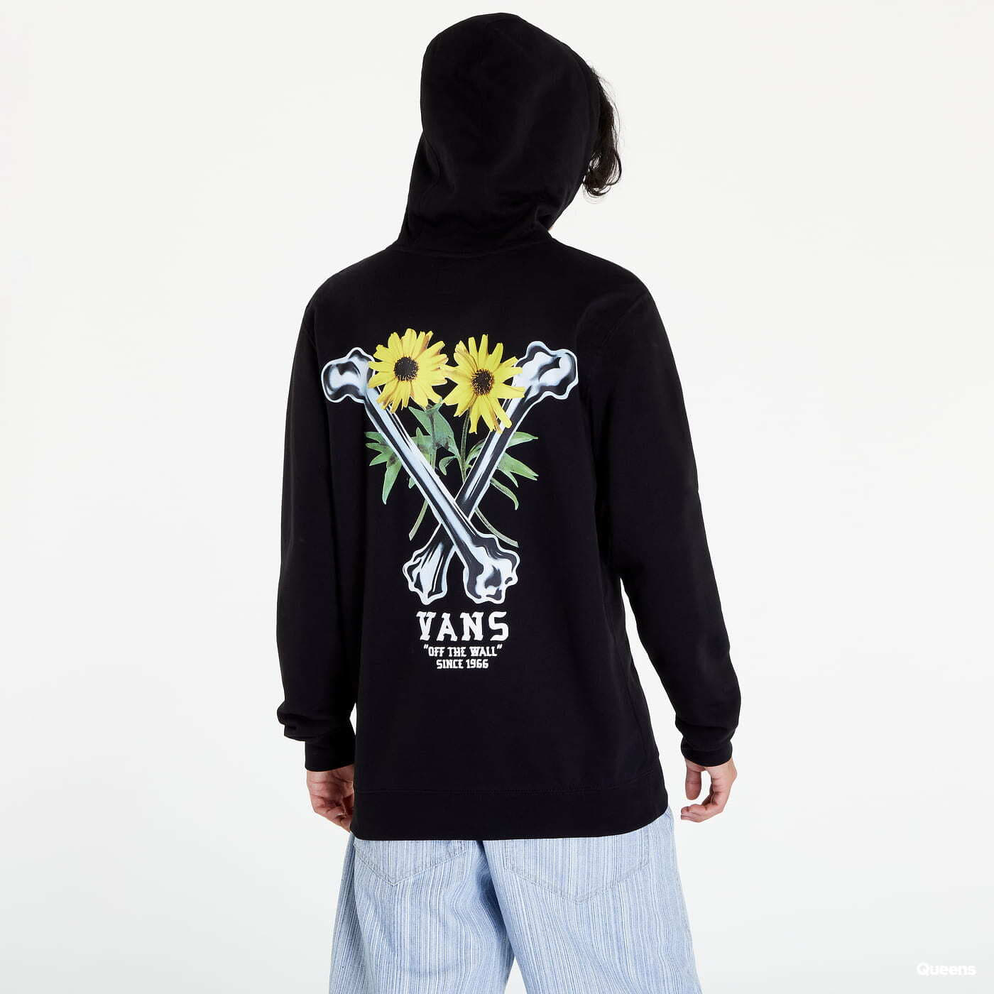 Hoodies and sweatshirts  Vans Crossbones Hoodie Black