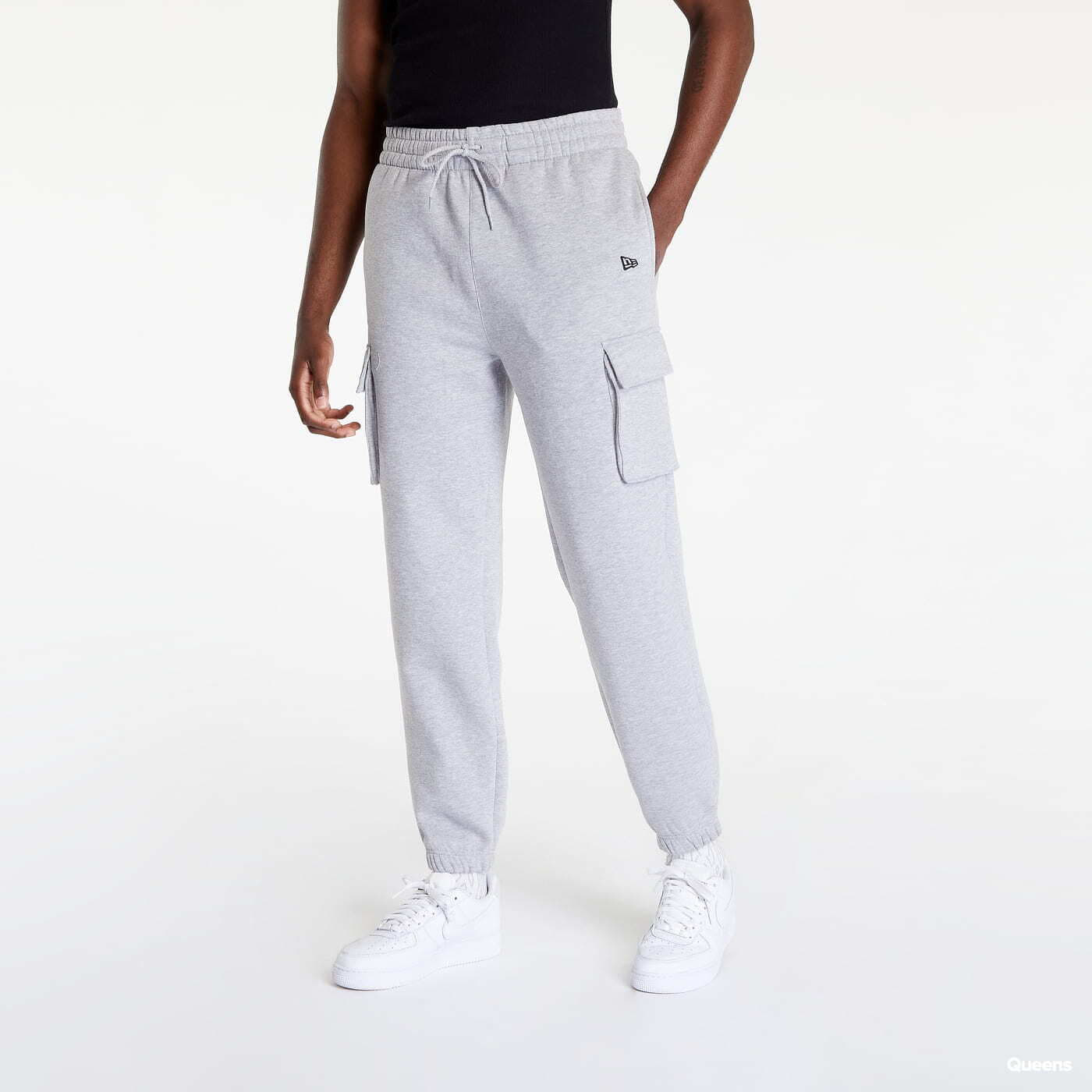 Grey nike cargo best sale joggers