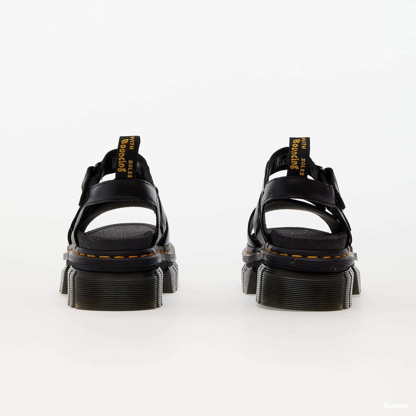 Frauen Dr. Martens Ricki 3-Strap Sandal Black