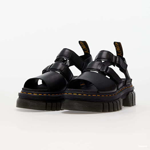 Sneakers und Schuhe fur Frauen Dr. Martens Ricki 3 Strap Sandal Black Queens