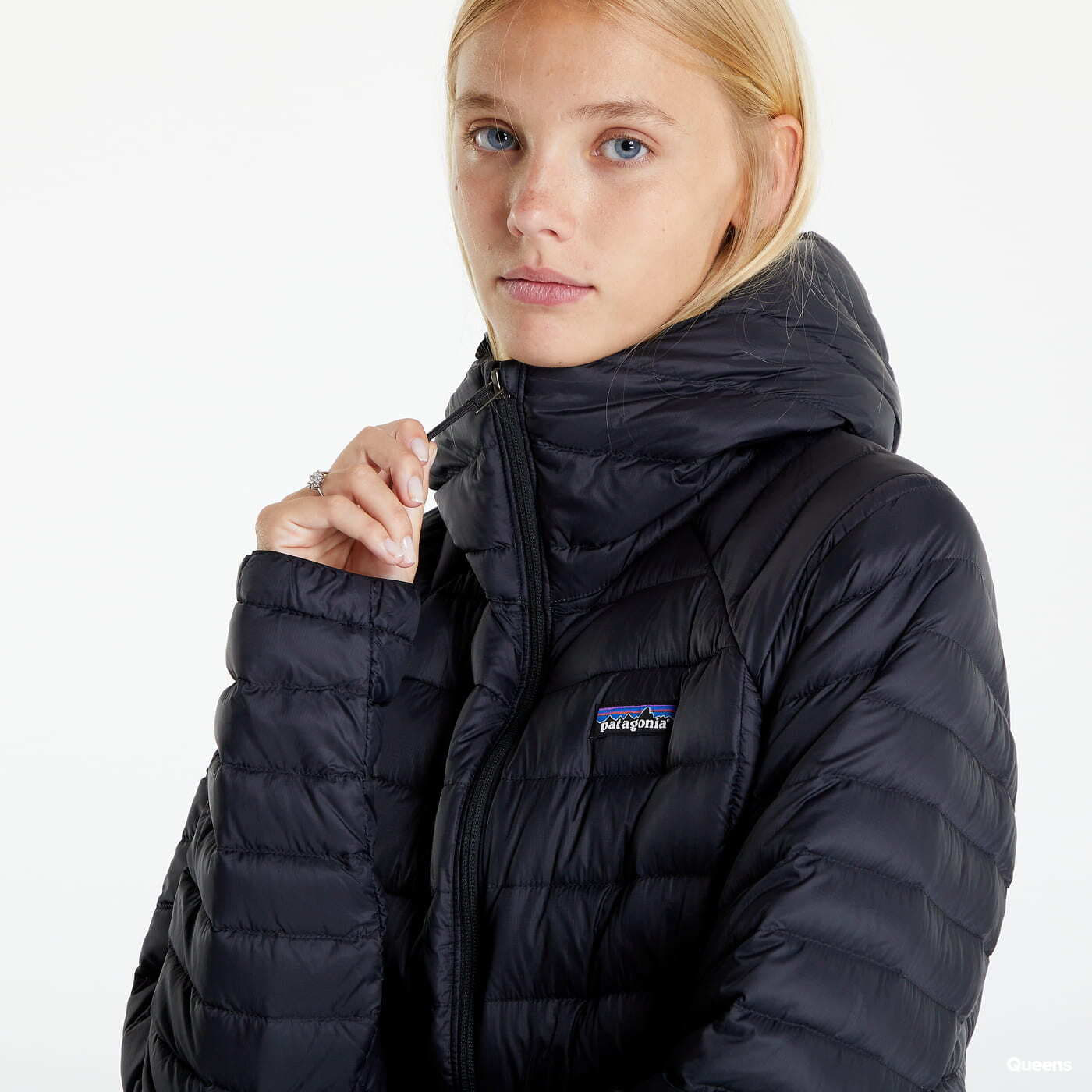 Kabátok Patagonia W Down Jacket Black