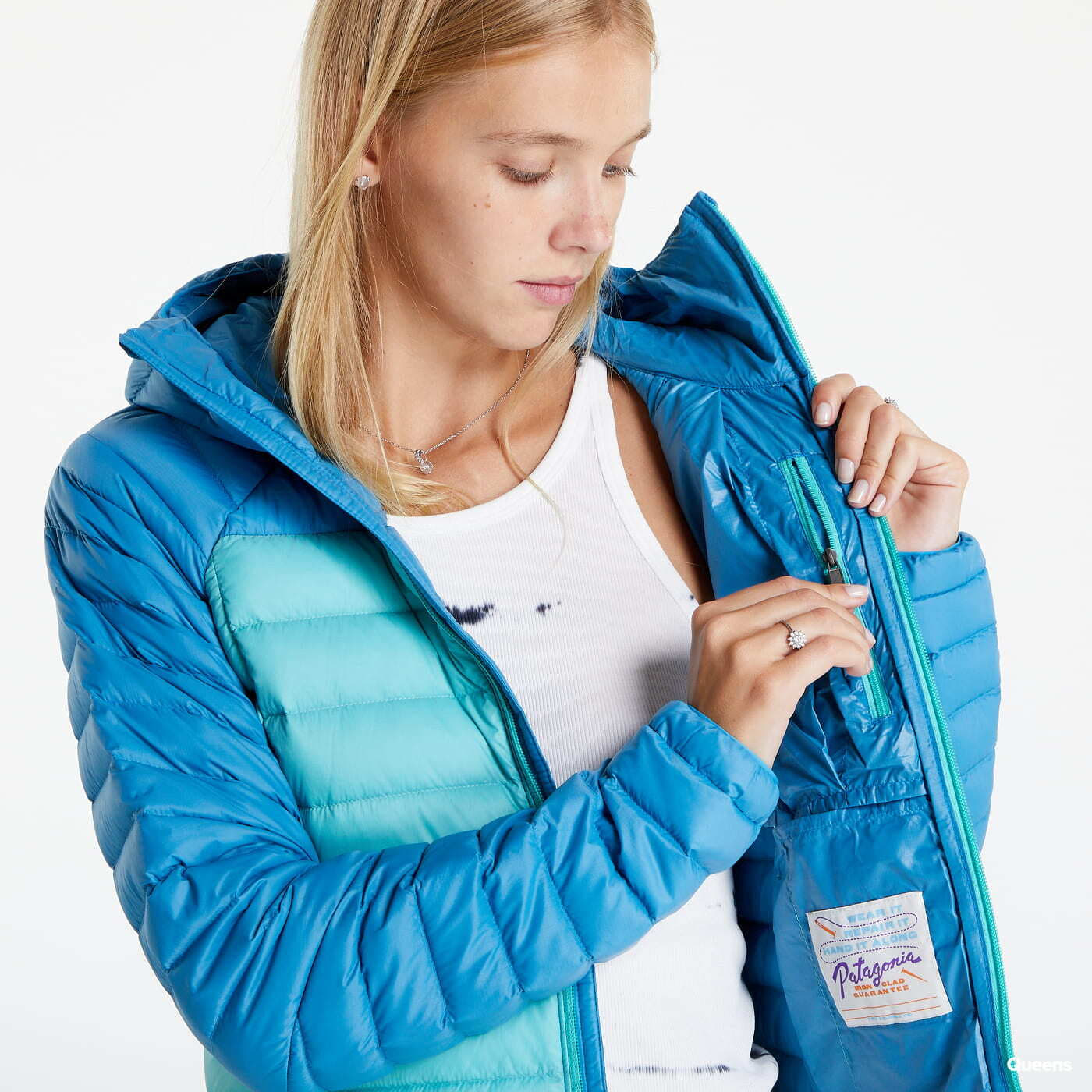 Patagonia turquoise jacket hotsell