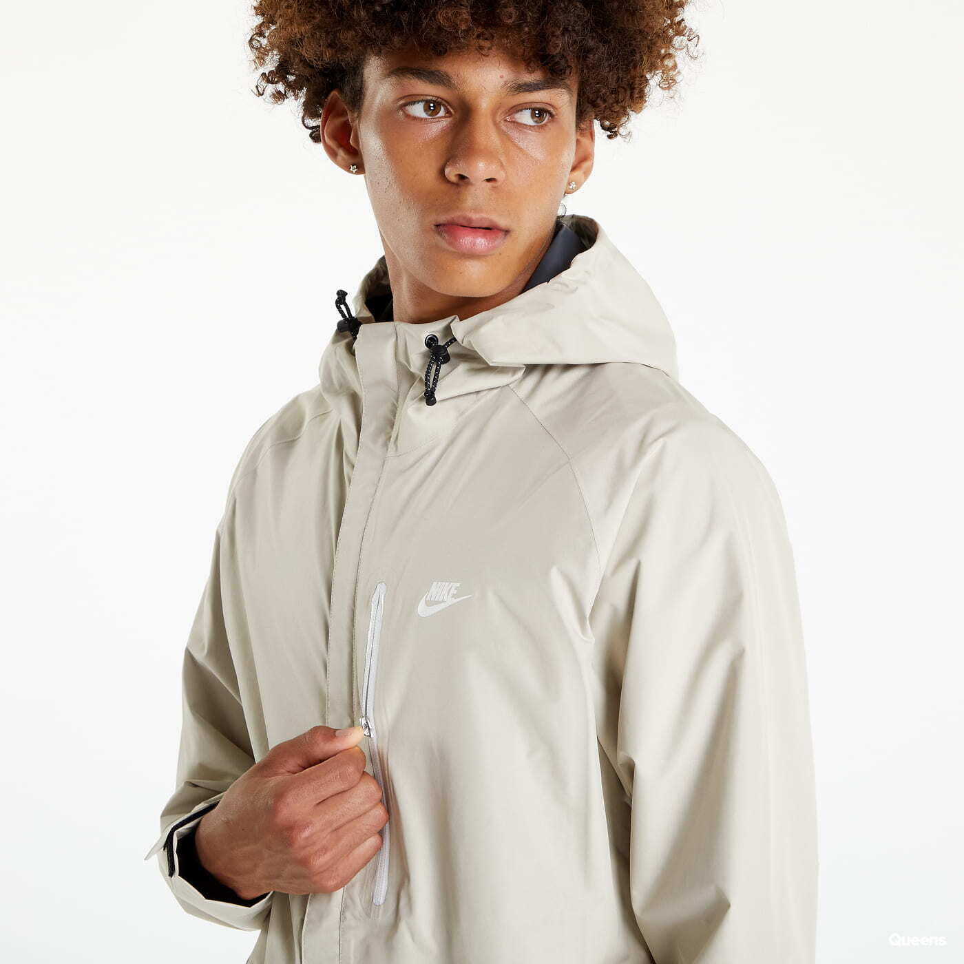 Nike shell jacket on sale