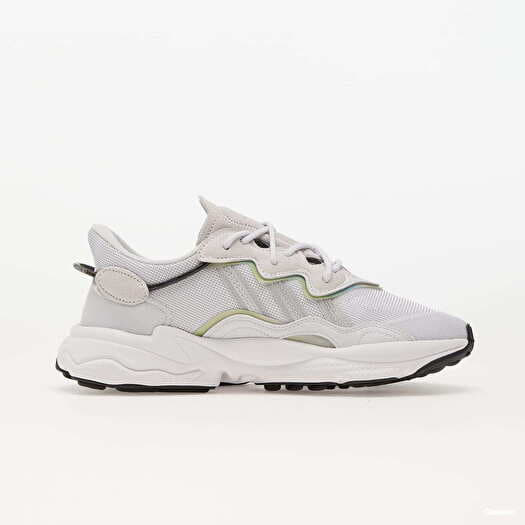 Sneakers und Schuhe fur Frauen adidas Originals Ozweego Dash Grey Silver Metallic Core Black Queens