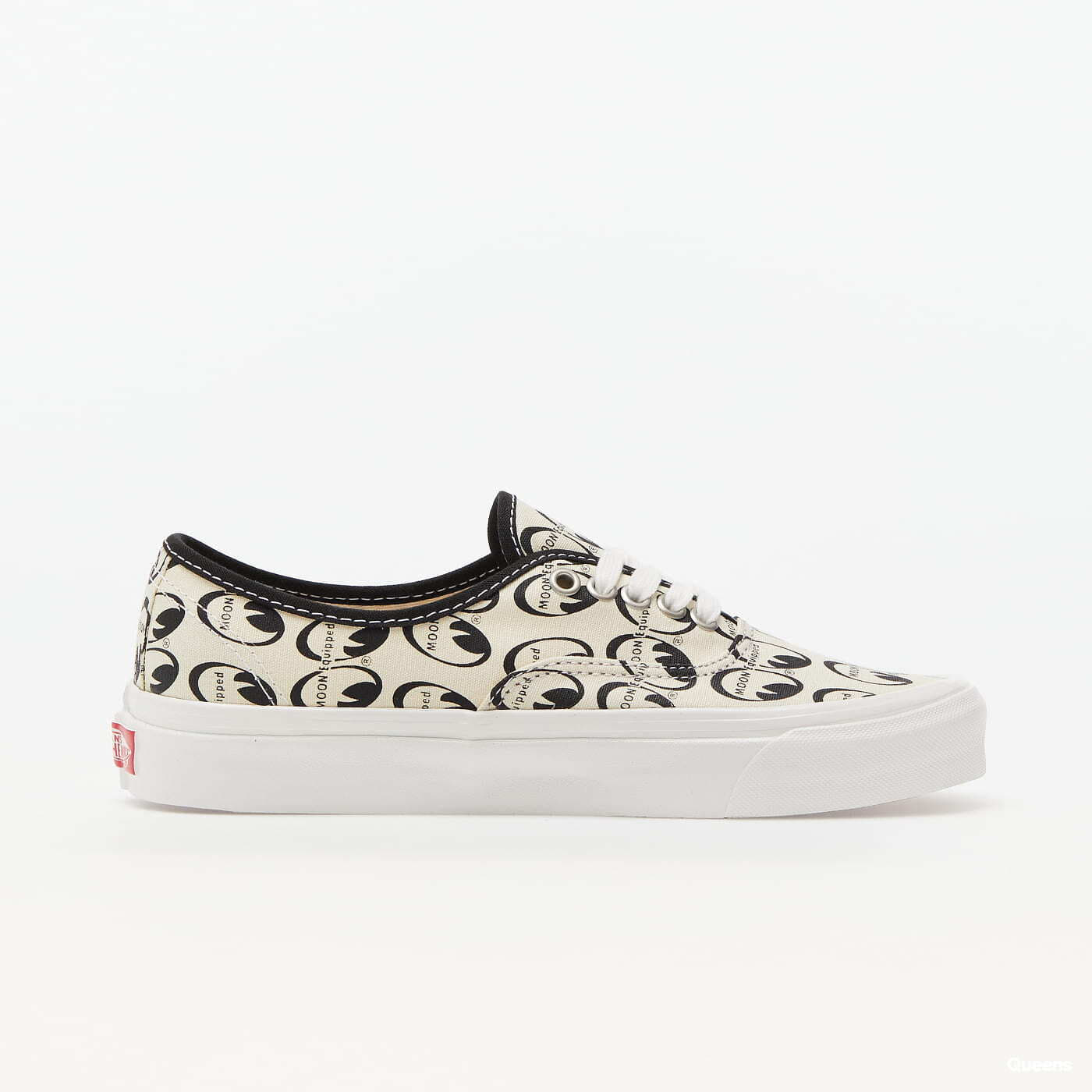Sneakers und Schuhe fur Frauen Vans Authentic 44 DX Anaheim Factory Mooneyes White Queens