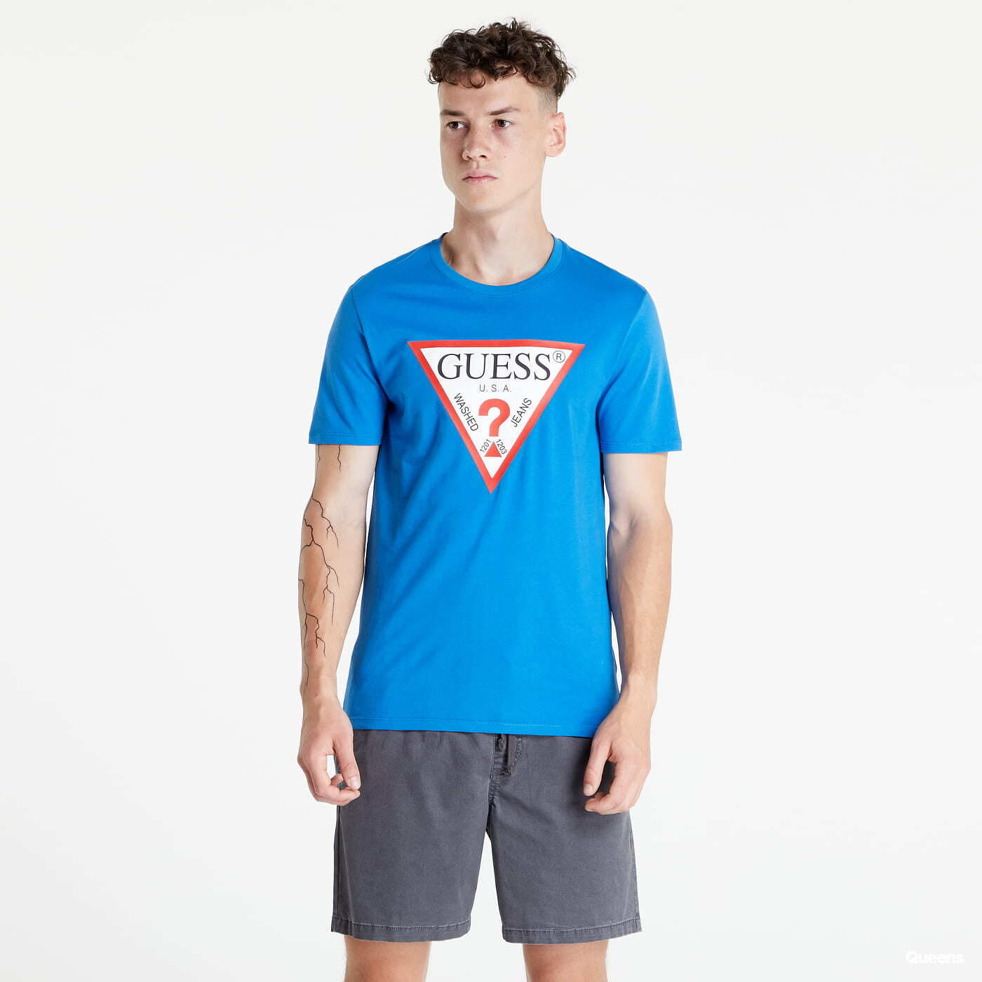 Trička GUESS Triangl Logo T-Shirt Blue