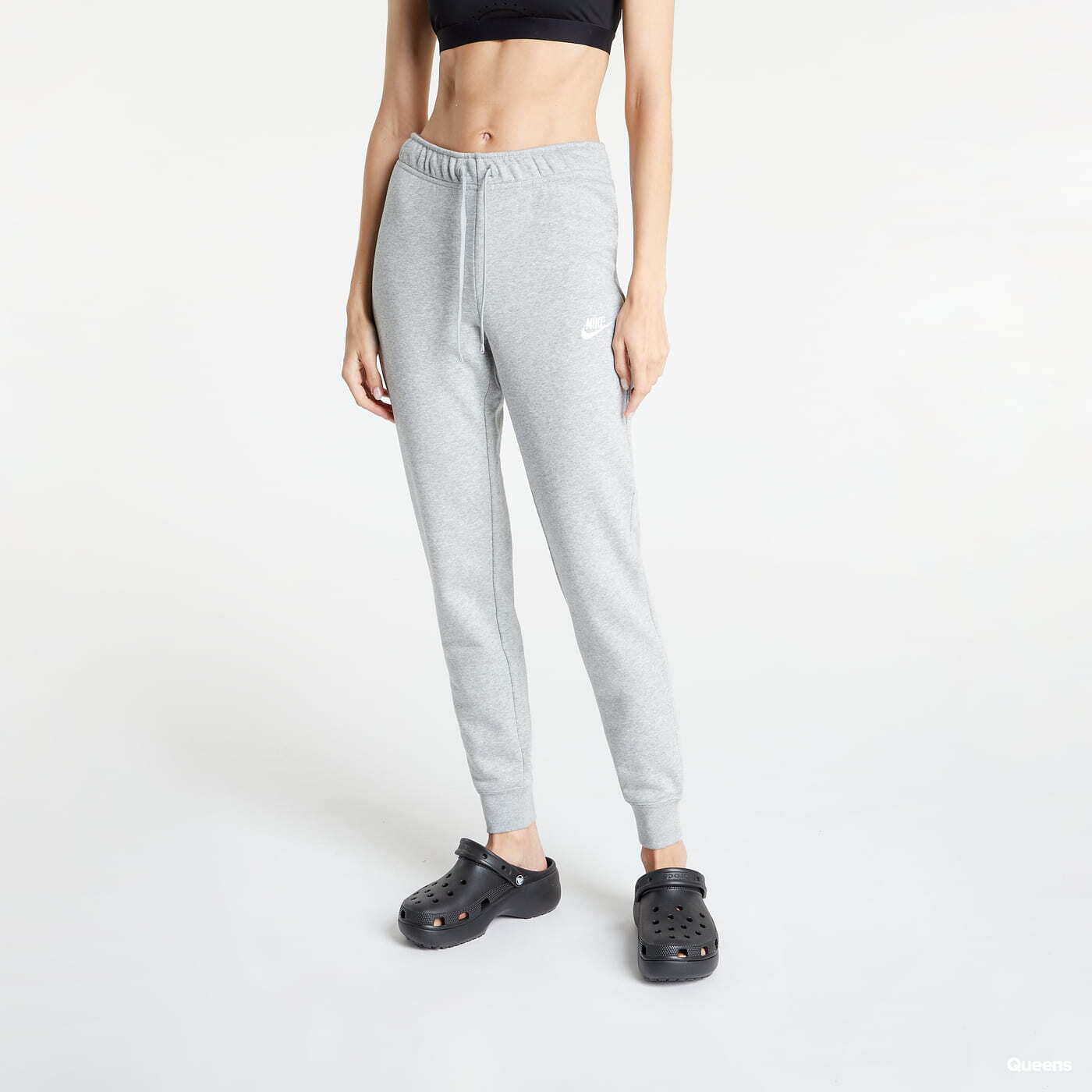 Ladies grey nike joggers discount