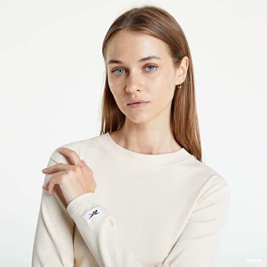 Cream reebok sweatshirt discount