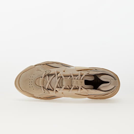 Baskets et chaussures pour femmes Reebok Reebok x Cardi B Club C V2 Modern Beige Modern Beige Modern Beige Queens