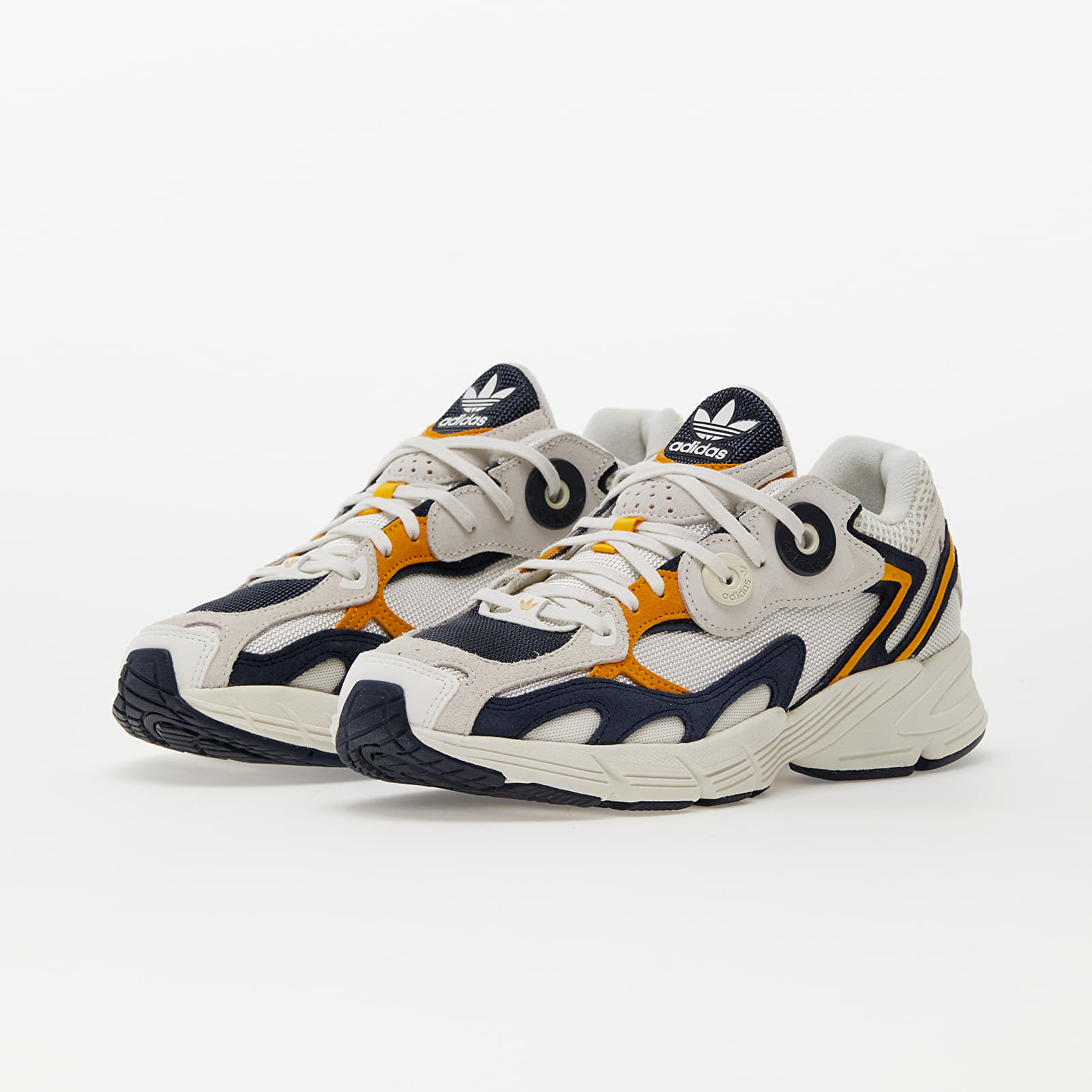 Женская обувь adidas Originals Astir W Cloud White/ Legend Ink/ Core Gold
