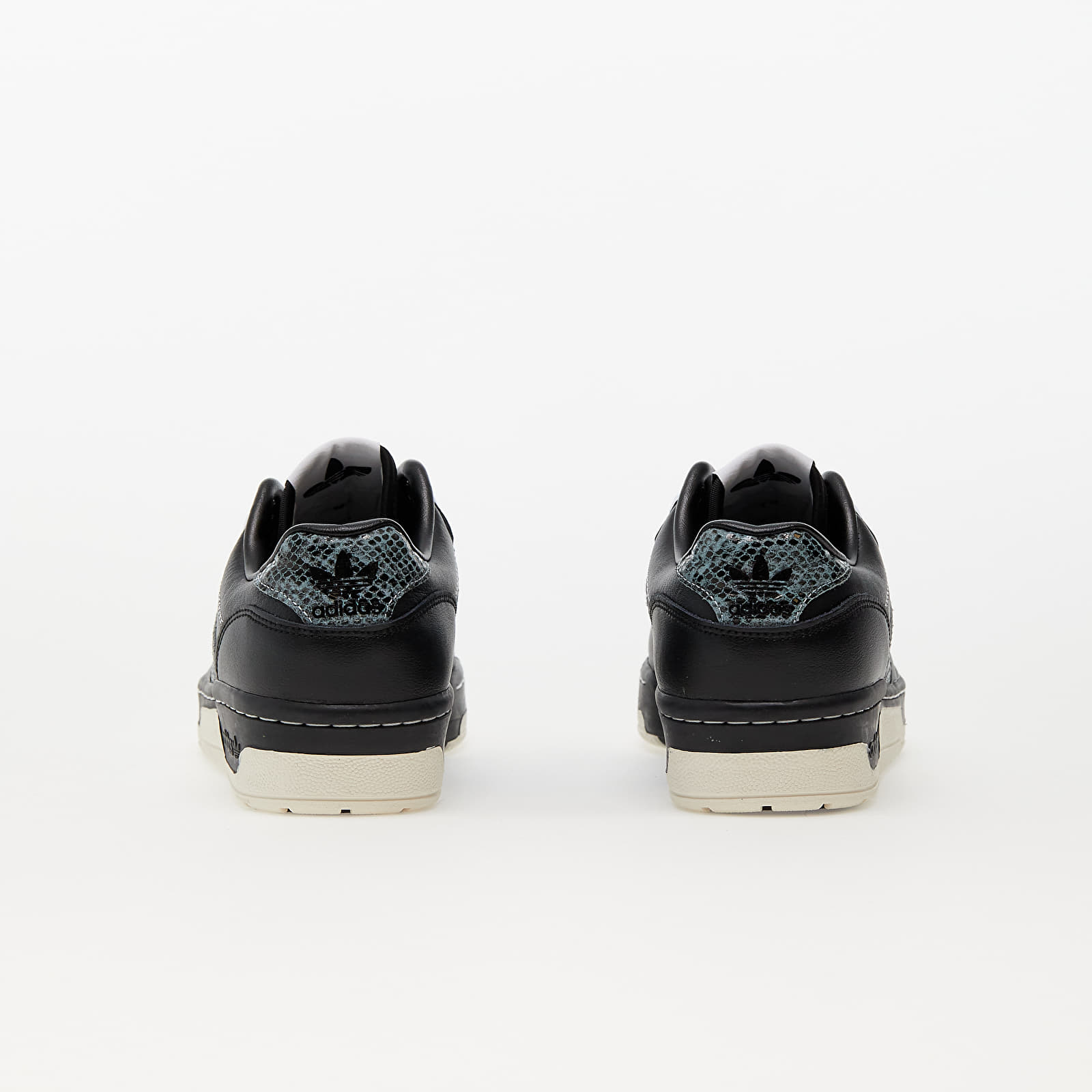 Чоловіче взуття adidas Originals Rivalry Low Core Black/ Magic Grey/ Off White