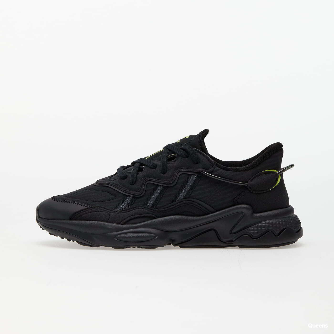 Turnschuhe und Schuhe für Männer adidas Originals Ozweego Real Madrid Core Black/ Carbon/ Pulse Lime