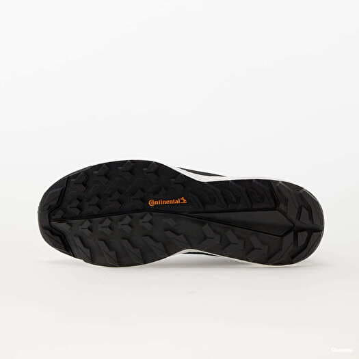 Adidas hotsell terrex 6