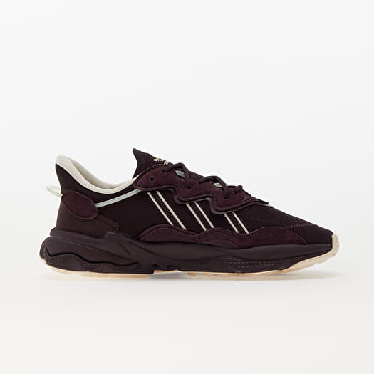 Ozweego maroon deals