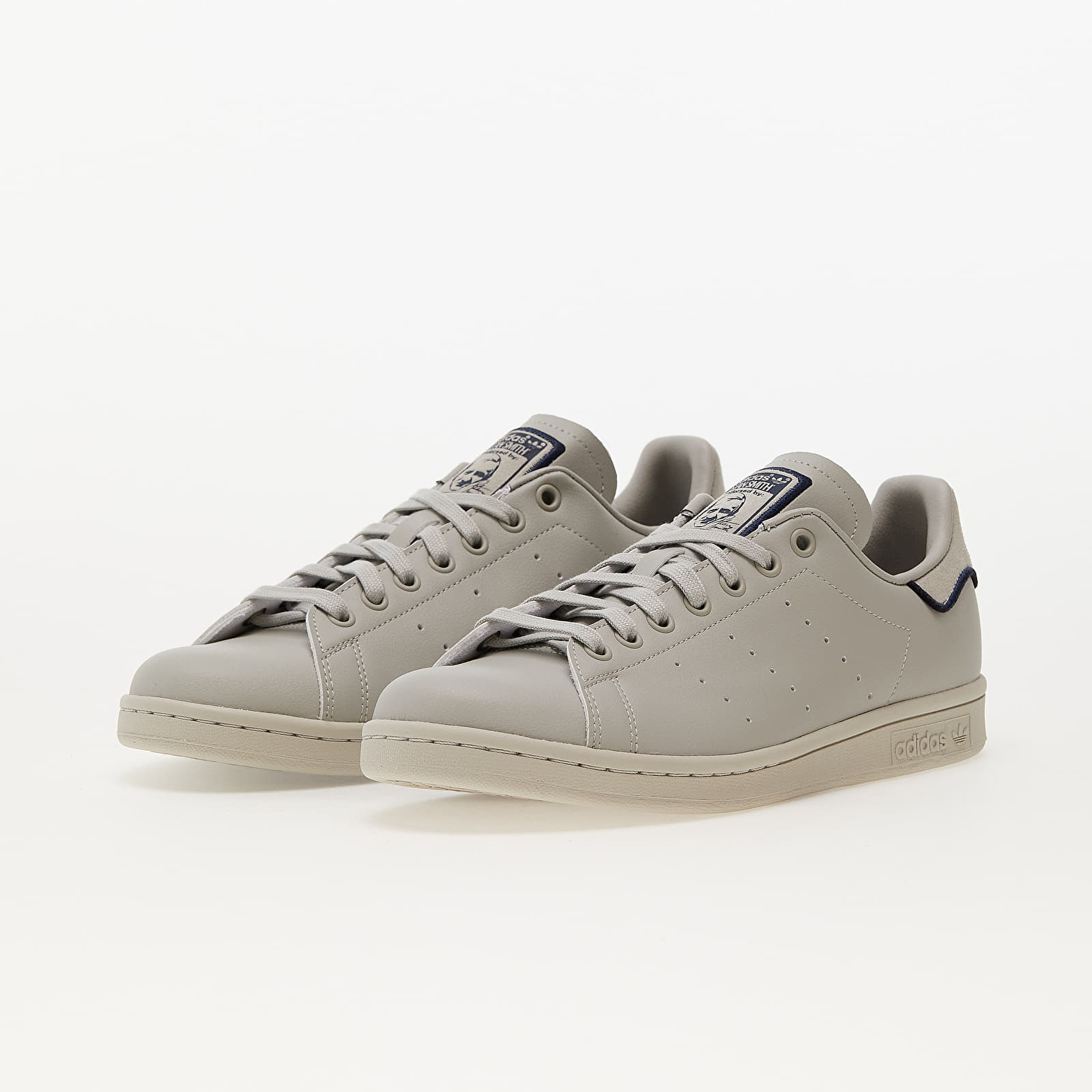Men s sneakers and shoes adidas Originals Stan Smith Metalic Grey Collegiate Navy Metalic Grey Queens