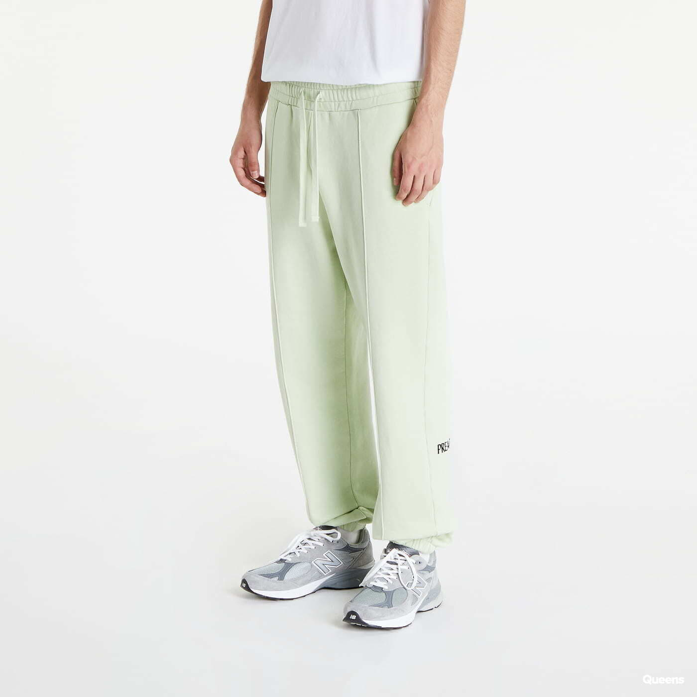 Jogginghosen PREACH Oversized Tuck Sweatpants Light Green