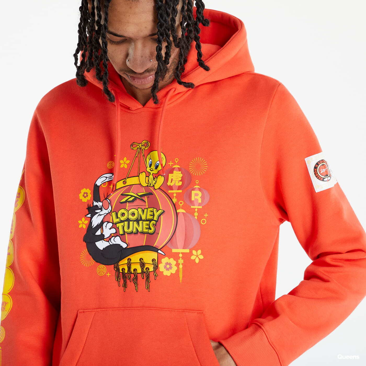 Hoodie looney tunes sales